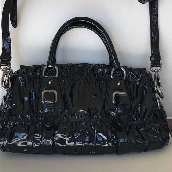 Prada Matelasse Black Patent Leather Bag Black - Picture 3 of 10
